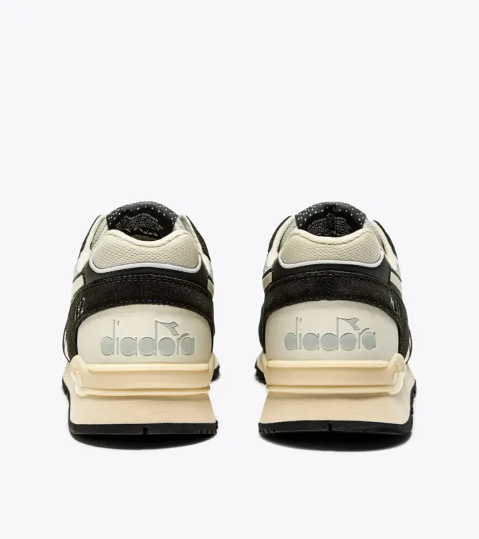 Baskets de sport N.92 Advance