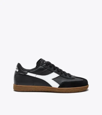 Baskets en cuir