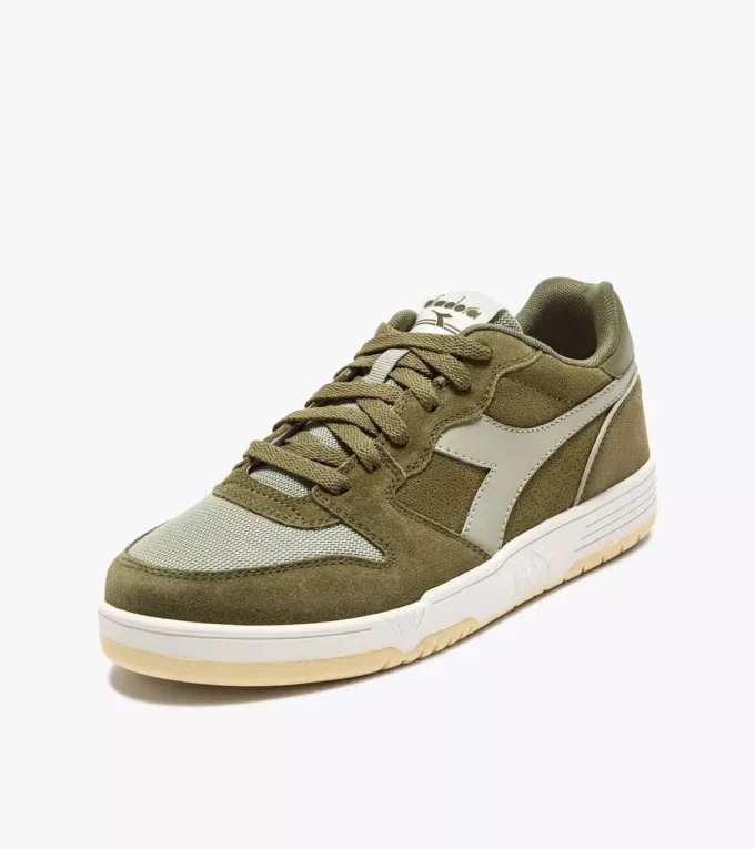 Baskets en daim Deuce M2