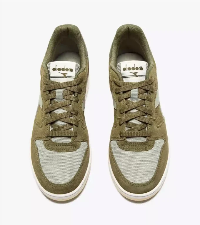 Baskets en daim Deuce M2