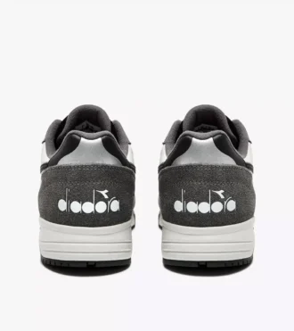 Baskets sportives N902 Baskets sportives N902