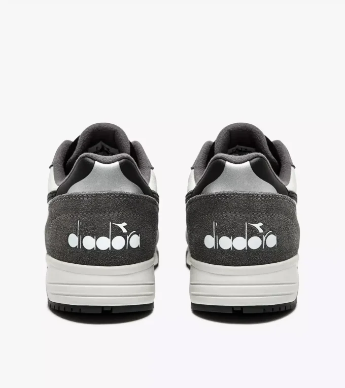 Baskets sportives N902