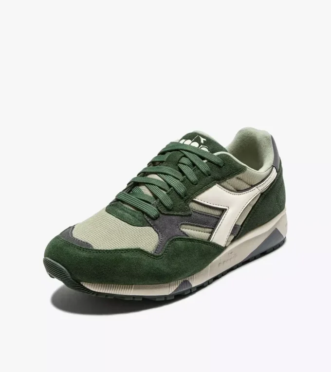 Baskets sportives N902 Baskets sportives N902