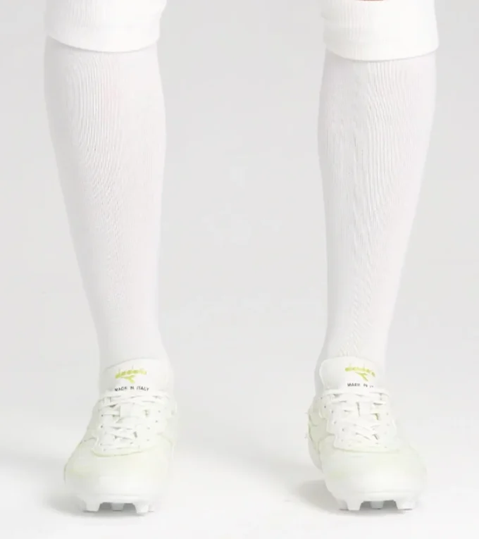 Brasil Next40 Ita Mdpu Chaussures de football à faible impact environnemental pour terrain ferme Brasil Next40 Ita Mdpu Chaussures de football à faible impact environnemental pour terrain ferme