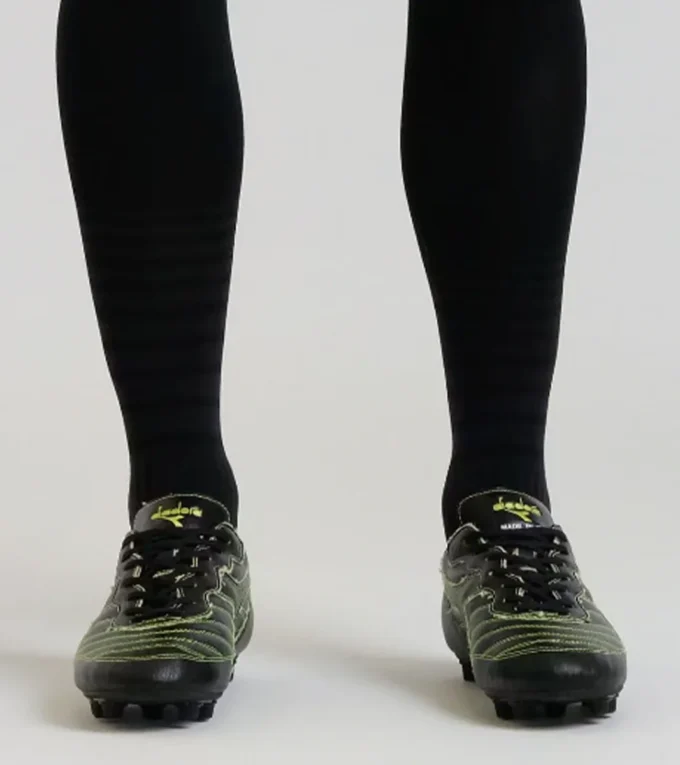 Brasil Next40 Ita Mdpu Chaussures de football à faible impact environnemental pour terrain ferme Brasil Next40 Ita Mdpu Chaussures de football à faible impact environnemental pour terrain ferme