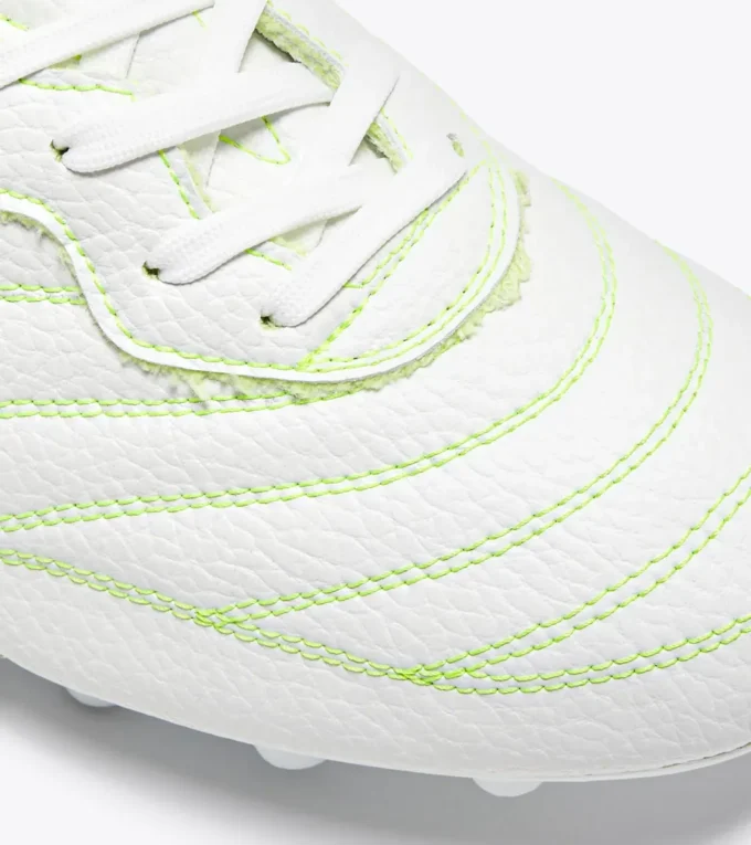 Brasil Next40 Ita Mdpu Chaussures de football à faible impact environnemental pour terrain ferme Brasil Next40 Ita Mdpu Chaussures de football à faible impact environnemental pour terrain ferme