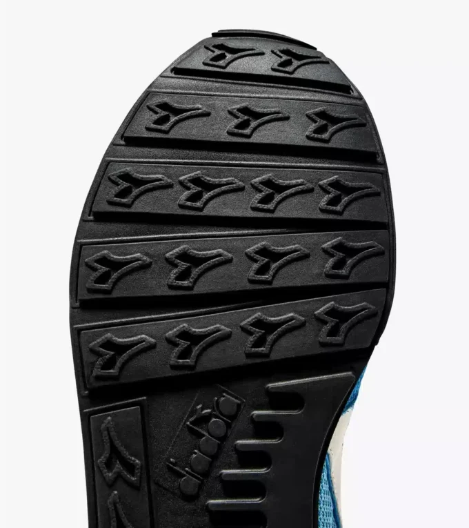 Camaro Baskets de sport en cuir suédé velu