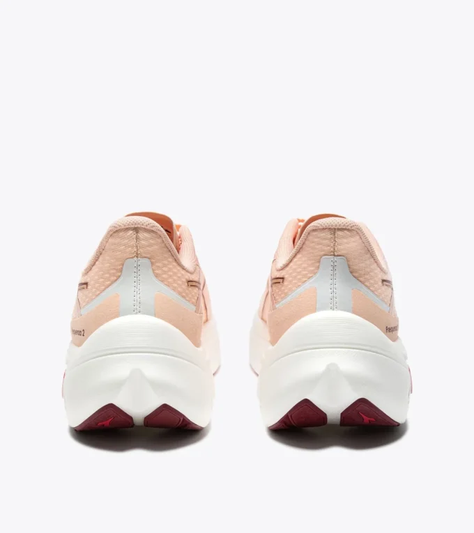 Chaussures de course Frequenza 2 W – Légèreté et réactivité Chaussures de course Frequenza 2 W – Légèreté et réactivité
