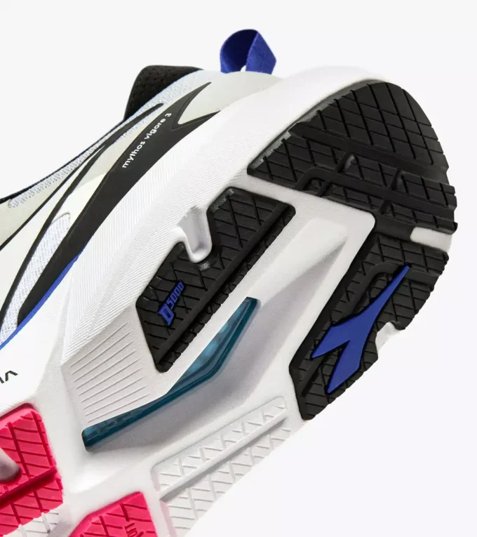 Chaussures de course Mythos Blushield Vigore 3 – Stabilité et protection Chaussures de course Mythos Blushield Vigore 3 – Stabilité et protection