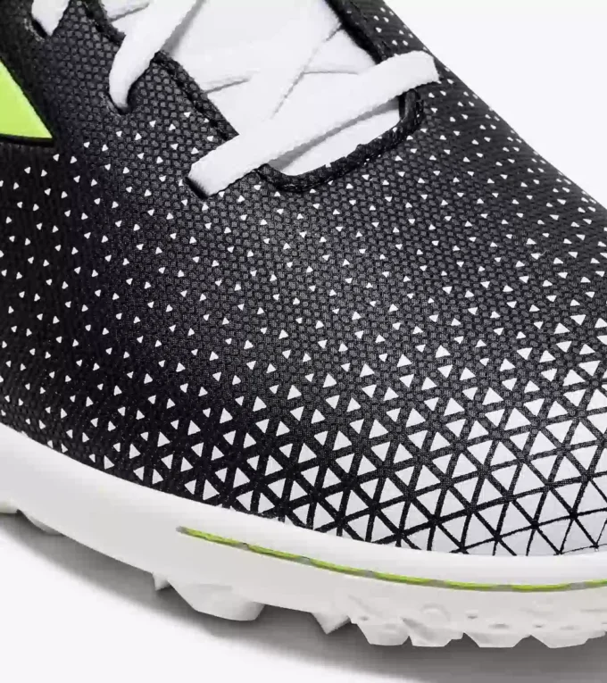 Chaussures de football Pichichi 6 Tfr pour terrains synthétiques ou terrains fermes Chaussures de football Pichichi 6 Tfr pour terrains synthétiques ou terrains fermes