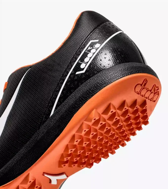 Chaussures de football Pichichi 6 Tfr pour terrains synthétiques ou terrains fermes Chaussures de football Pichichi 6 Tfr pour terrains synthétiques ou terrains fermes