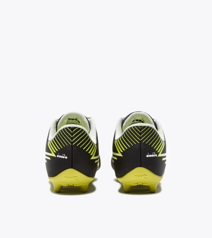 Chaussures de football Pichichi 8 Md Jr pour terrains durs – Junior Chaussures de football Pichichi 8 Md Jr pour terrains durs – Junior