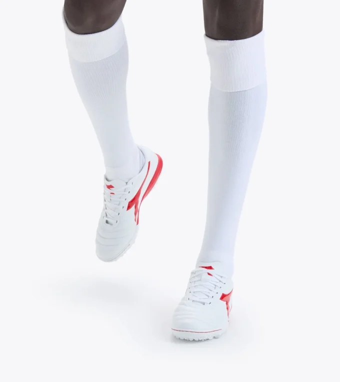 Chaussures de futsal Brasil Elite2 R Tfr – Semelle extérieure spécifique pour terrains synthétiques/durs Chaussures de futsal Brasil Elite2 R Tfr – Semelle extérieure spécifique pour terrains synthétiques/durs