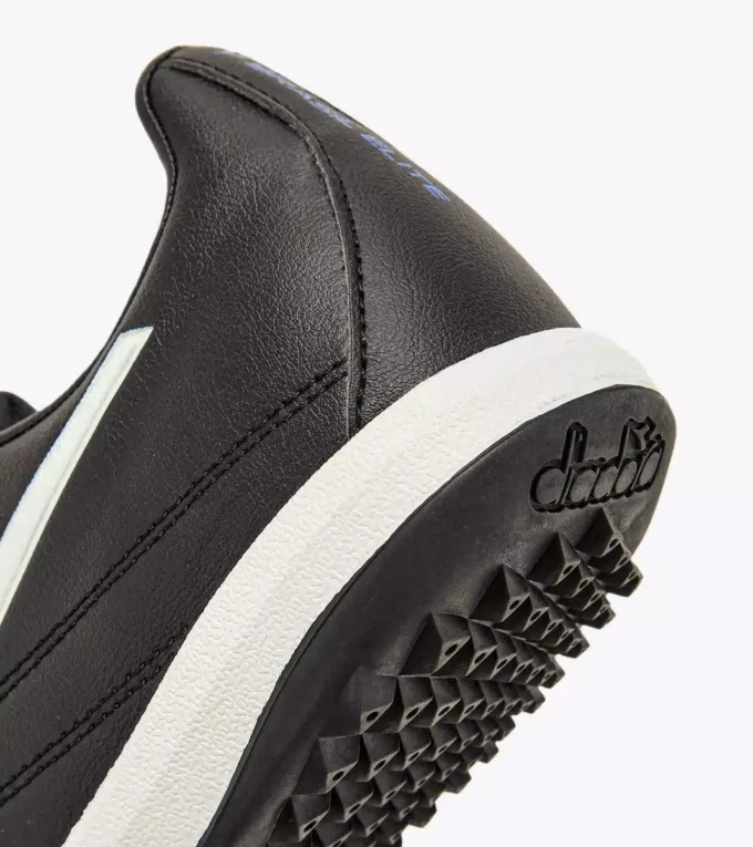 Chaussures de futsal Brasil Elite2 R Tfr – Semelle extérieure spécifique pour terrains synthétiques/durs Chaussures de futsal Brasil Elite2 R Tfr – Semelle extérieure spécifique pour terrains synthétiques/durs