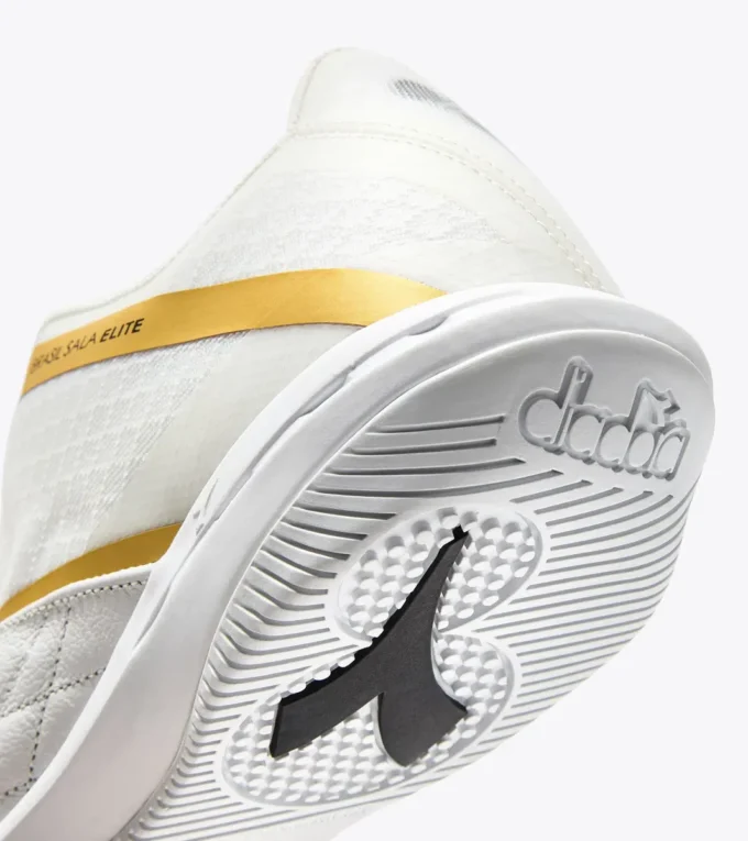 Chaussures de futsal Brasil Sala Elite Id – Semelle spécifique pour les surfaces intérieures ou en parquet Chaussures de futsal Brasil Sala Elite Id – Semelle spécifique pour les surfaces intérieures ou en parquet