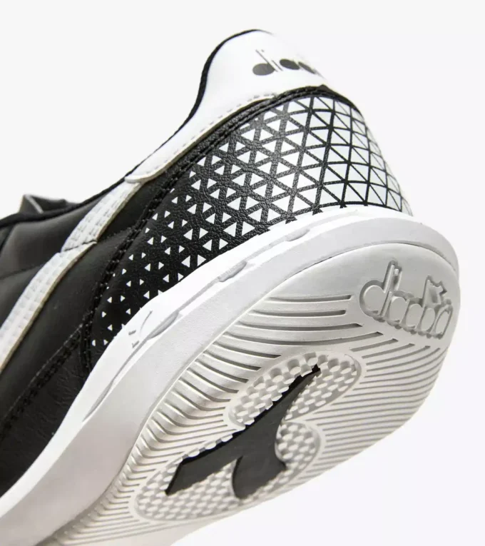 Chaussures de futsal Calcetto Gr Lt Id – Semelle extérieure spécifique pour terrain intérieur Chaussures de futsal Calcetto Gr Lt Id – Semelle extérieure spécifique pour terrain intérieur