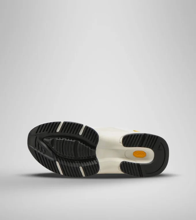 Chaussures de sport Terrena en nylon – Unisexe Chaussures de sport Terrena en nylon – Unisexe