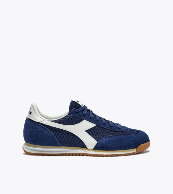 Cross Baskets basses en daim Cross Baskets basses en daim