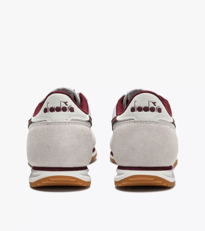 Cross Baskets basses en daim Cross Baskets basses en daim