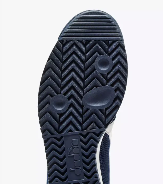Cross Baskets basses en daim Cross Baskets basses en daim