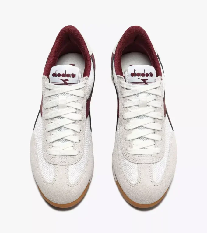 Cross Baskets basses en daim Cross Baskets basses en daim
