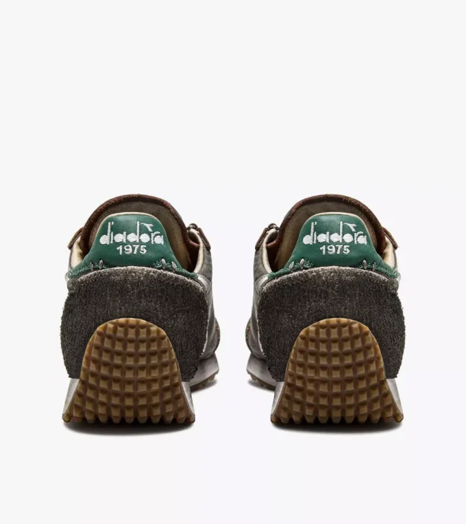 Equipe Dirty Sw Evo Baskets Heritage à profil bas Equipe Dirty Sw Evo Baskets Heritage à profil bas