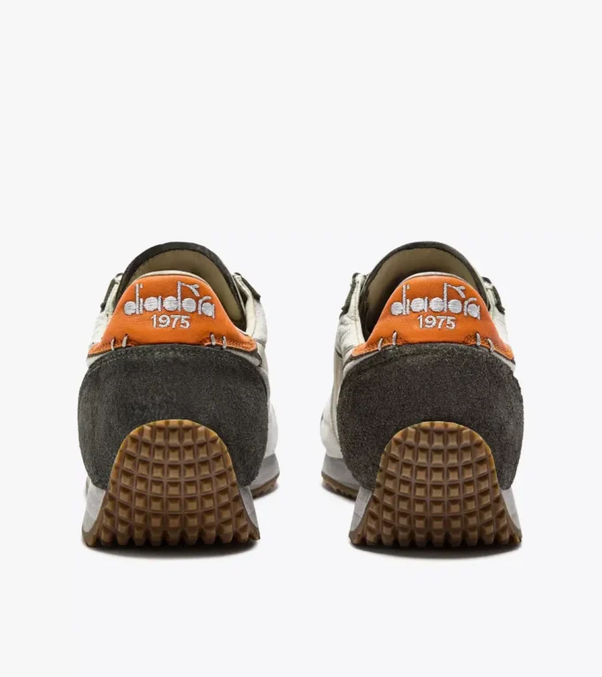 Equipe Dirty Sw Evo Baskets Heritage à profil bas Equipe Dirty Sw Evo Baskets Heritage à profil bas