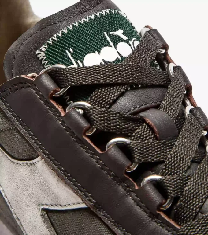 Equipe Dirty Sw Evo Baskets Heritage à profil bas Equipe Dirty Sw Evo Baskets Heritage à profil bas