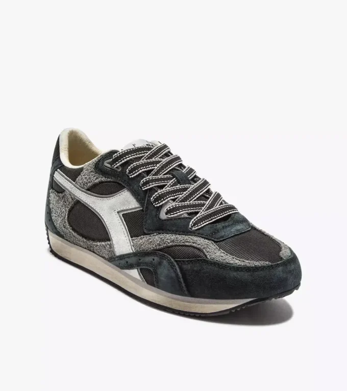 Equipe Revenge Used Baskets Heritage à profil bas Equipe Revenge Used Baskets Heritage à profil bas