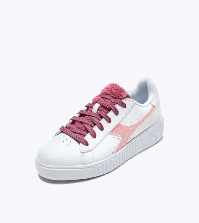 Game Step P Gs Fluffy Chaussures de sport – Filles – 8-16 ans Game Step P Gs Fluffy Chaussures de sport – Filles – 8-16 ans