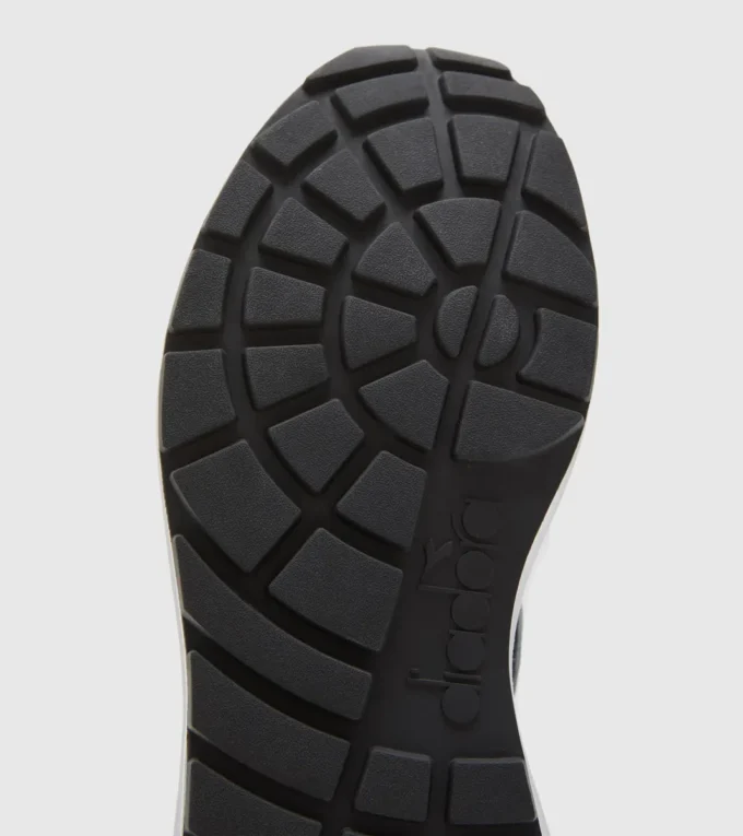 Kmaro 42 Suede Mesh Chaussures de sport – Unisexe Kmaro 42 Suede Mesh Chaussures de sport – Unisexe
