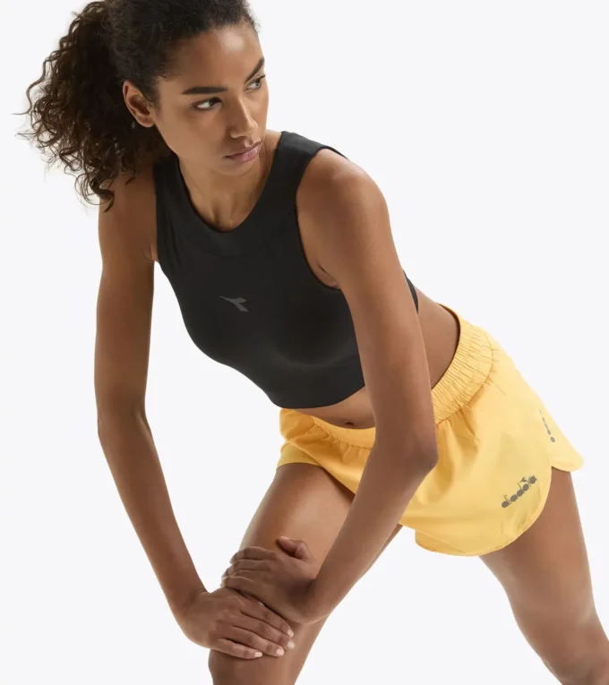L. Crop Top Run Haut de course ajusté