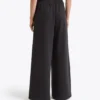L. Pantalon Flare Athl. Logo Pantalon de survêtement à la coupe décontractée L. Pantalon Flare Athl. Logo Pantalon de survêtement à la coupe décontractée