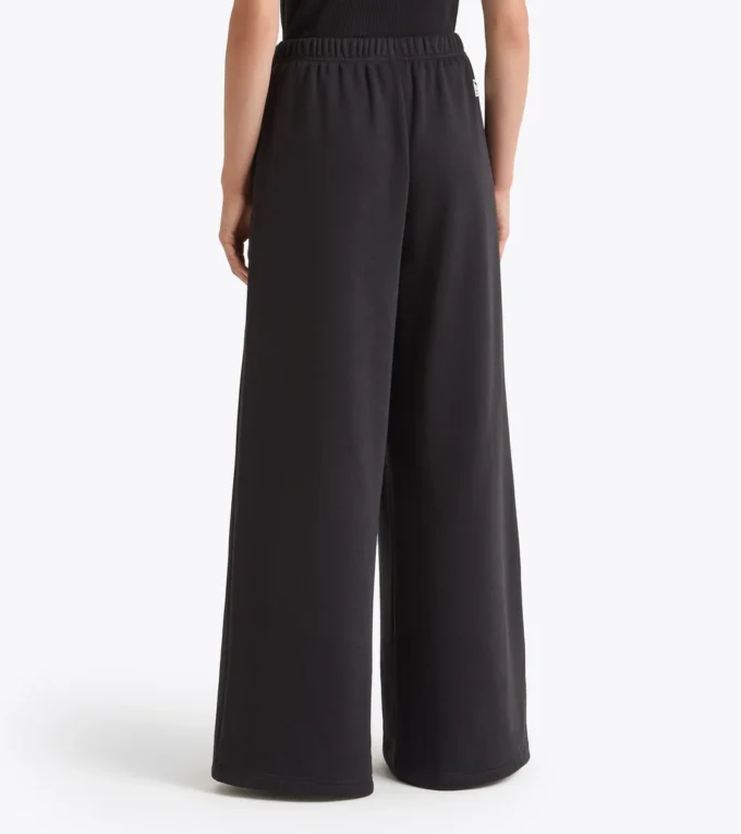 L. Pantalon Flare Athl. Logo Pantalon de survêtement à la coupe décontractée L. Pantalon Flare Athl. Logo Pantalon de survêtement à la coupe décontractée