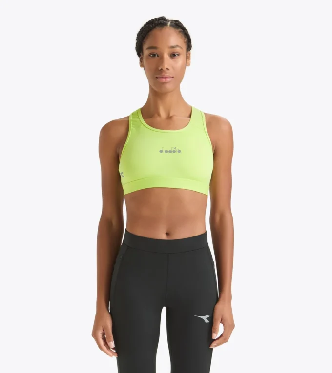 L. Soutien-gorge moyen Soutien-gorge à maintien moyen L. Soutien-gorge moyen Soutien-gorge à maintien moyen
