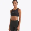 L. Soutien-gorge moyen Soutien-gorge à maintien moyen L. Soutien-gorge moyen Soutien-gorge à maintien moyen