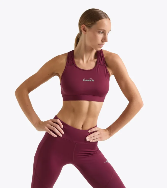 L. Soutien-gorge moyen Soutien-gorge à maintien moyen L. Soutien-gorge moyen Soutien-gorge à maintien moyen