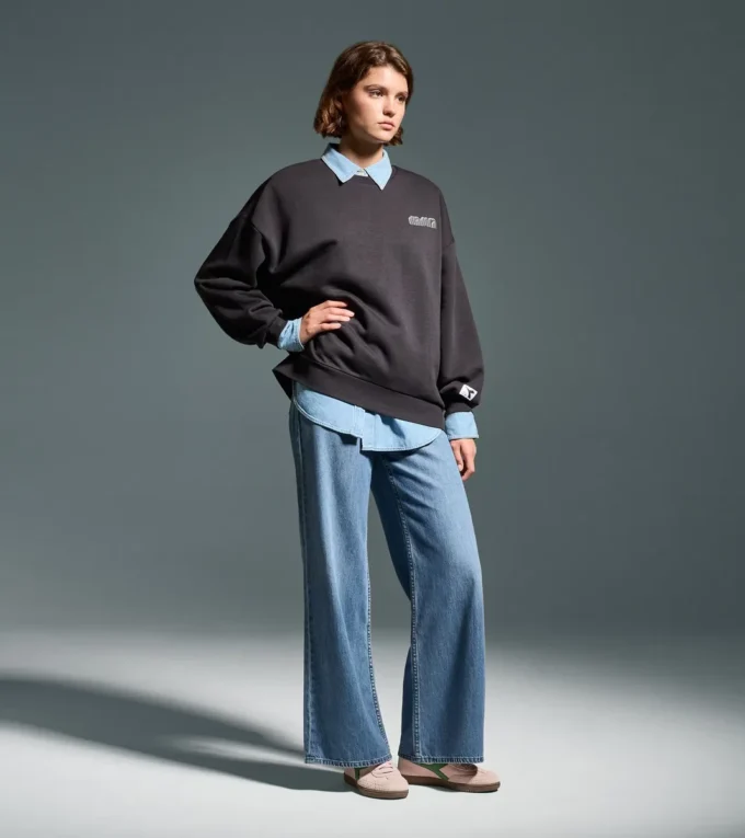 L. Sweat-shirt Athl. Sweat-shirt Logo L. Sweat-shirt Athl. Sweat-shirt Logo
