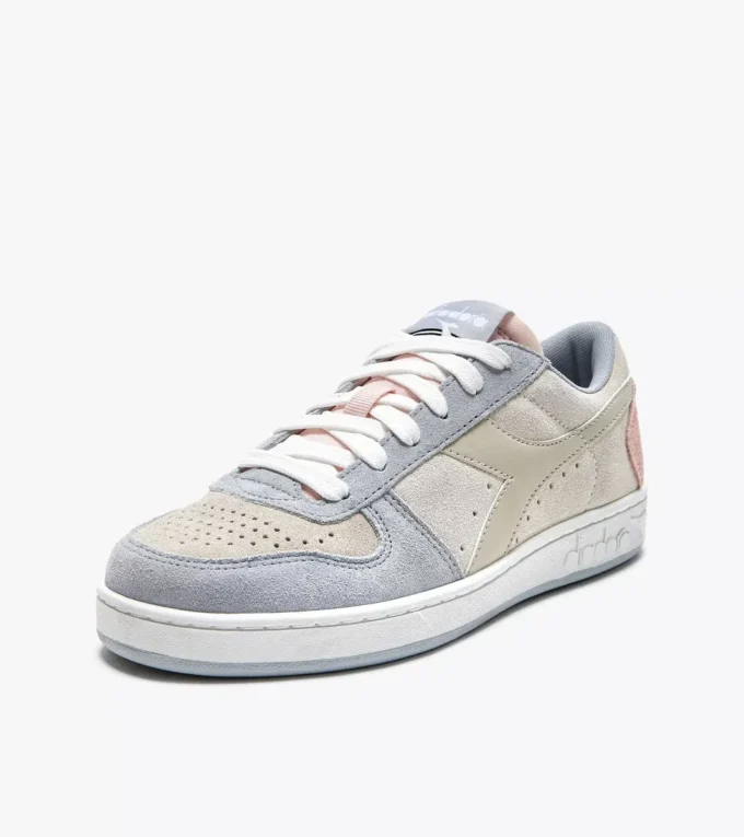 Magic Basket Low Suede Wn Baskets sportives Magic Basket Low Suede Wn Baskets sportives