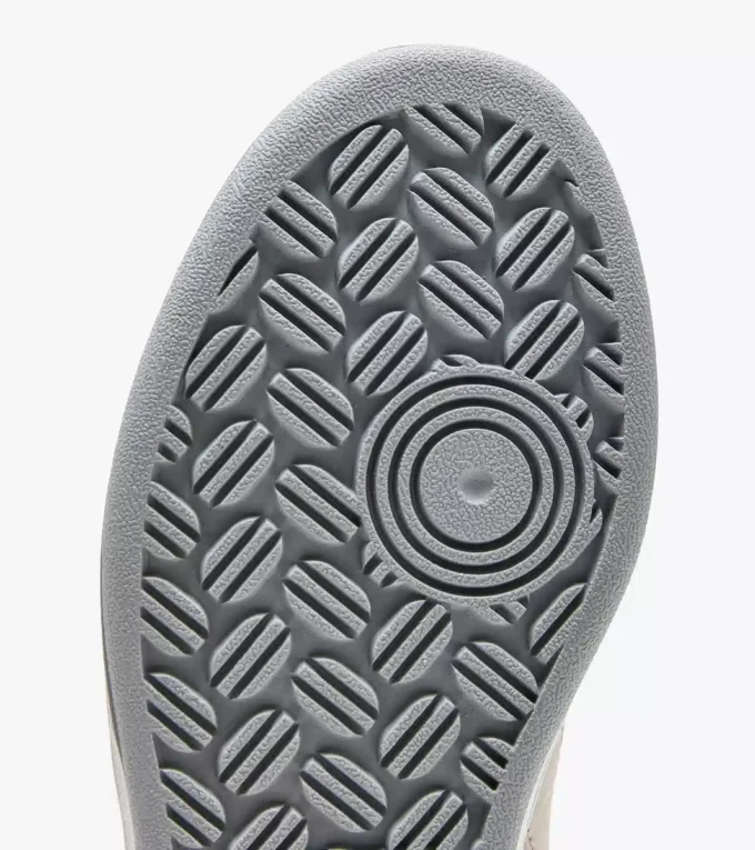 Magic Basket Low Suede Wn Baskets sportives Magic Basket Low Suede Wn Baskets sportives
