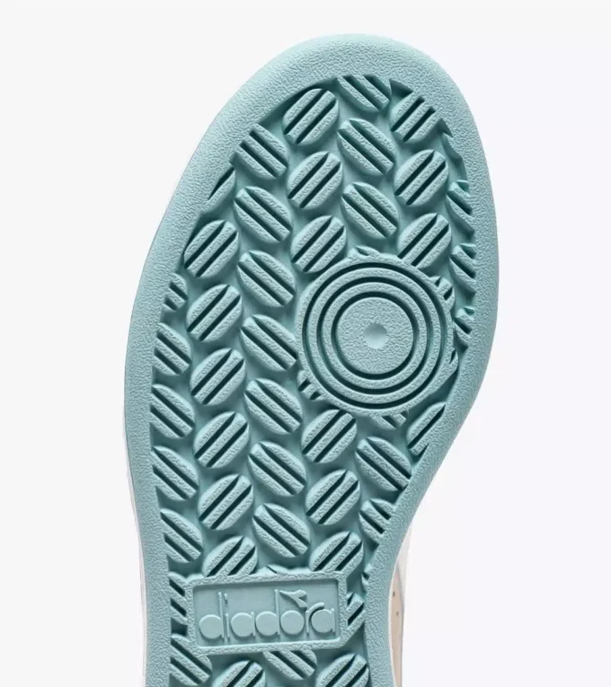 Magic Basket Low Suede Wn Baskets sportives Magic Basket Low Suede Wn Baskets sportives