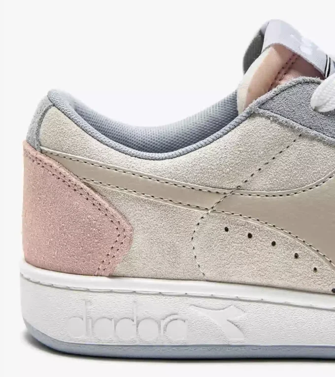 Magic Basket Low Suede Wn Baskets sportives Magic Basket Low Suede Wn Baskets sportives