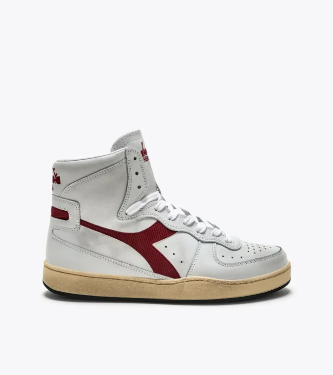 Mi Basket Chaussure Heritage d’occasion – Unisexe Mi Basket Chaussure Heritage d’occasion – Unisexe
