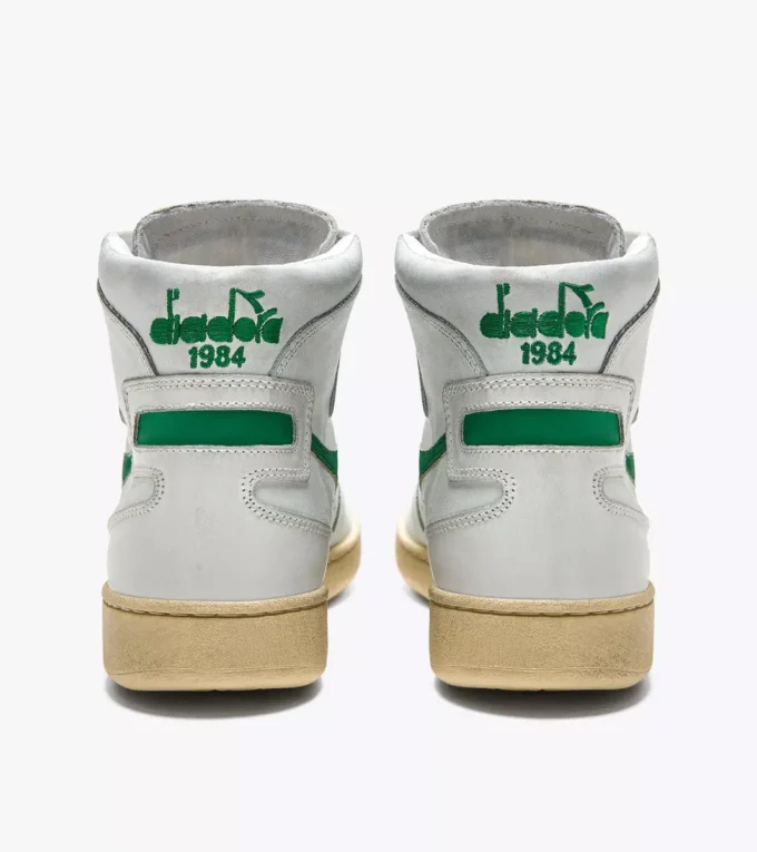 Mi Basket Chaussure Heritage d’occasion – Unisexe Mi Basket Chaussure Heritage d’occasion – Unisexe