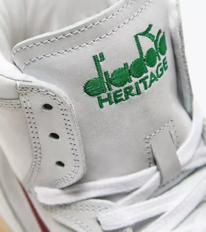 Mi Basket Chaussure Heritage d’occasion – Unisexe Mi Basket Chaussure Heritage d’occasion – Unisexe