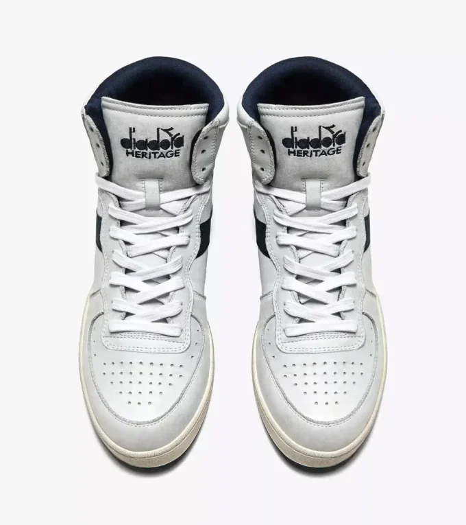 Mi Basket Chaussure Heritage d’occasion – Unisexe Mi Basket Chaussure Heritage d’occasion – Unisexe