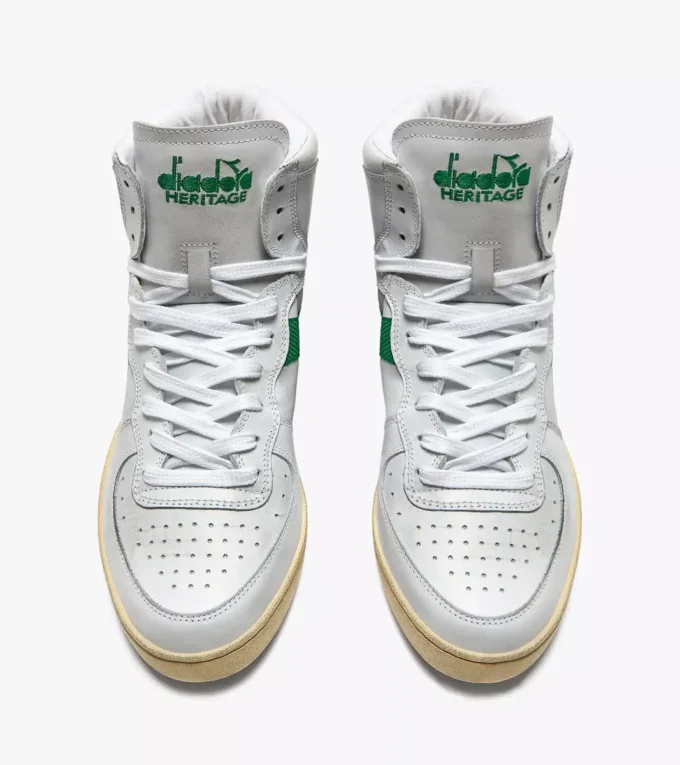 Mi Basket Chaussure Heritage d’occasion – Unisexe Mi Basket Chaussure Heritage d’occasion – Unisexe