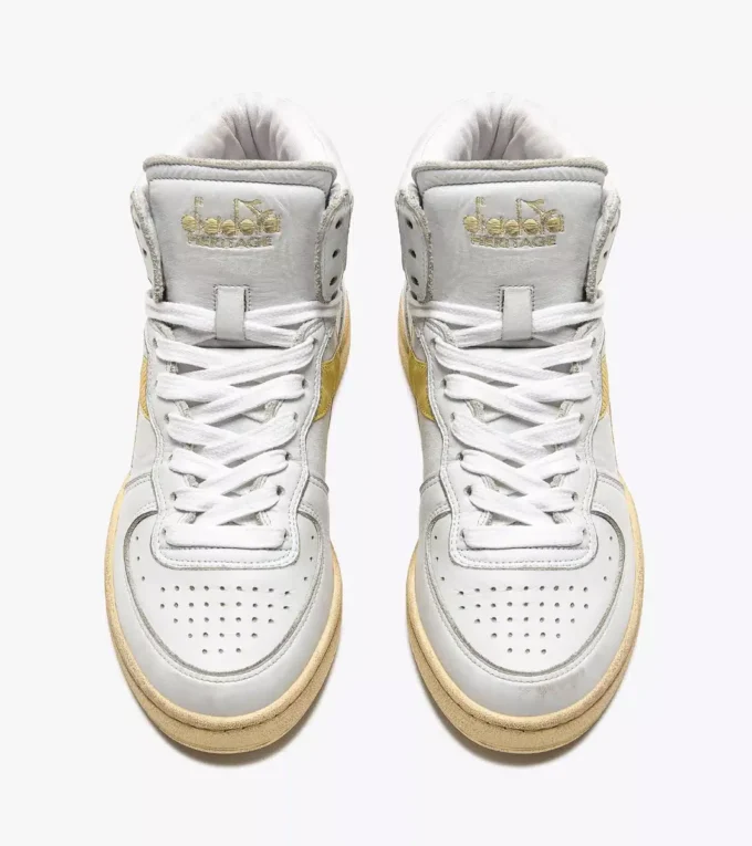 Mi Basket Chaussure Heritage d’occasion – Unisexe Mi Basket Chaussure Heritage d’occasion – Unisexe
