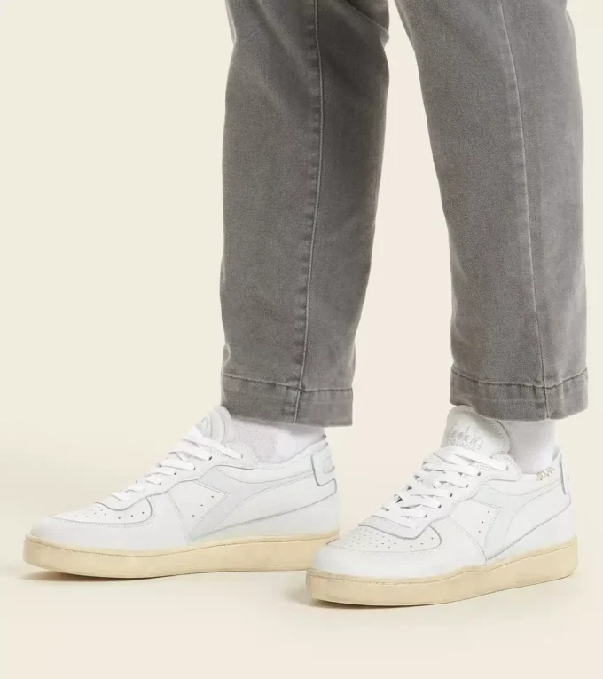 Mi Basket Row Cut Heritage shoe – Unisexe Mi Basket Row Cut Heritage shoe – Unisexe