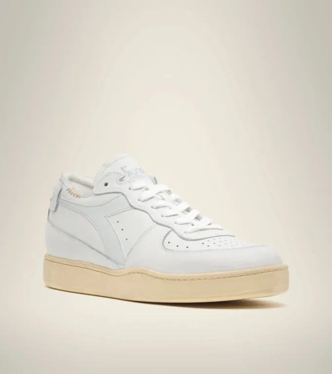Mi Basket Row Cut Heritage shoe – Unisexe Mi Basket Row Cut Heritage shoe – Unisexe